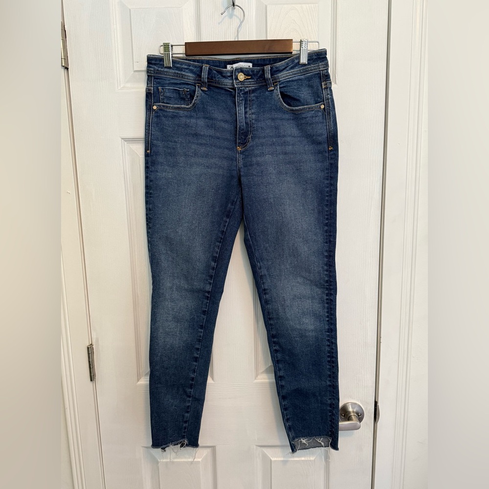 Zara Cut-off Blue Denim Jeans